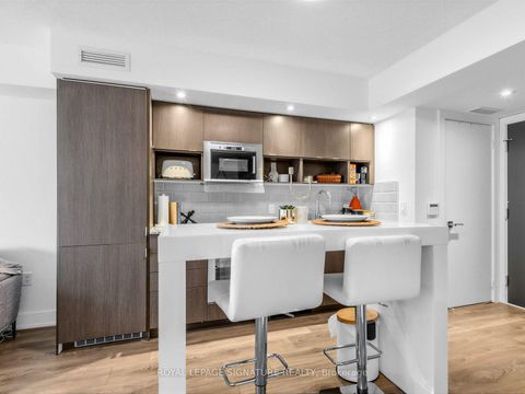 Photo 9 at 1204 - 89 Mcgill Street, Yonge Corridor, Toronto