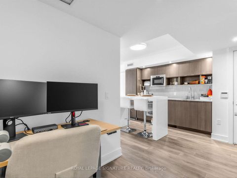 Photo 13 at 1204 - 89 Mcgill Street, Yonge Corridor, Toronto