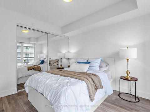 Photo 18 at 1204 - 89 Mcgill Street, Yonge Corridor, Toronto