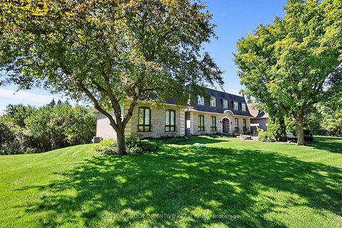 Photo 5 at 25 Bovair Trail, Bayview Southeast, Aurora