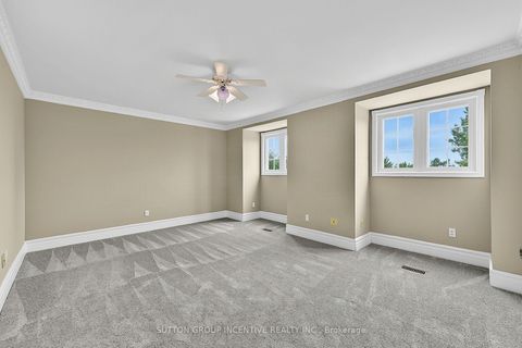 Photo 32 at 25 Bovair Trail, Bayview Southeast, Aurora