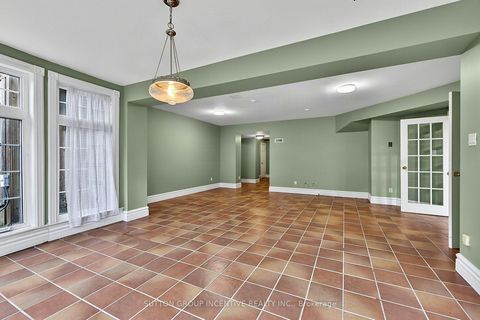 Photo 36 at 25 Bovair Trail, Bayview Southeast, Aurora