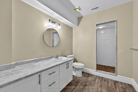 Photo 43 at 25 Bovair Trail, Bayview Southeast, Aurora