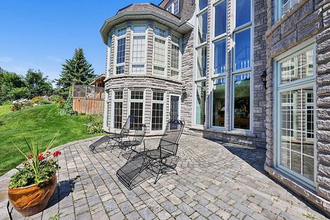 Photo 45 at 25 Bovair Trail, Bayview Southeast, Aurora