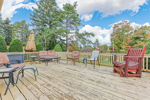 Photo 19 at 20 Simmons Crescent, Aurora Highlands, Aurora