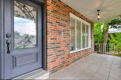 Photo 2 at 30 Gossamer Avenue, Newtonbrook East, Toronto