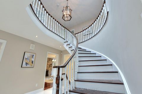 Photo 4 at 30 Gossamer Avenue, Newtonbrook East, Toronto