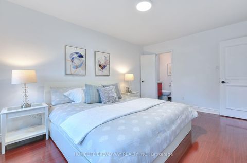 Photo 27 at 30 Gossamer Avenue, Newtonbrook East, Toronto