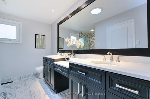 Photo 37 at 30 Gossamer Avenue, Newtonbrook East, Toronto