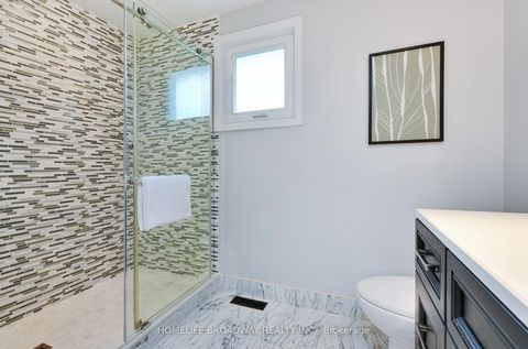 Photo 38 at 30 Gossamer Avenue, Newtonbrook East, Toronto