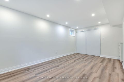 Photo 44 at 30 Gossamer Avenue, Newtonbrook East, Toronto