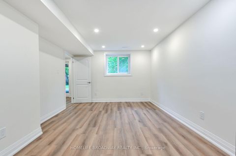 Photo 45 at 30 Gossamer Avenue, Newtonbrook East, Toronto