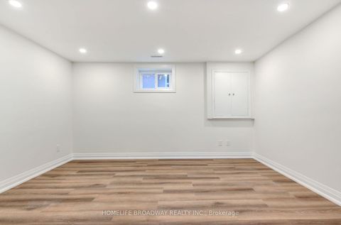 Photo 46 at 30 Gossamer Avenue, Newtonbrook East, Toronto