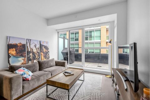 Photo 11 at 310 - 11 Lillian Street, Mount Pleasant West, Toronto