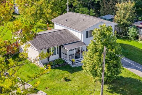 Photo 1 at 33 Rice Drive, Schomberg, King