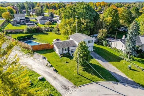 Photo 2 at 33 Rice Drive, Schomberg, King