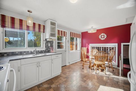 Photo 9 at 33 Rice Drive, Schomberg, King