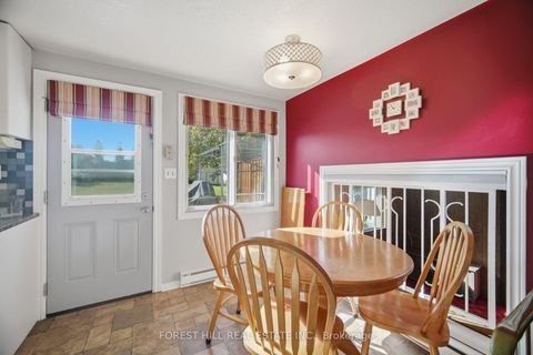 Photo 10 at 33 Rice Drive, Schomberg, King