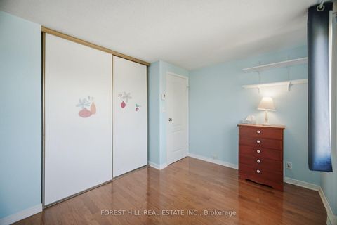 Photo 14 at 33 Rice Drive, Schomberg, King