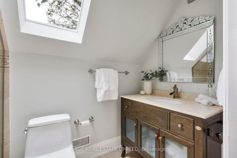 Photo 39 at 124 Brentwood Road N, Kingsway South, Toronto