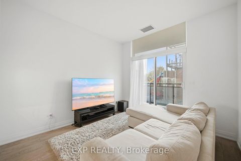 Photo 7 at 10 - 286 Main Street, Danforth, Toronto
