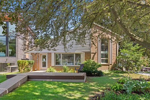Photo 3 at 9 Babington Court, Rosethorn, Toronto