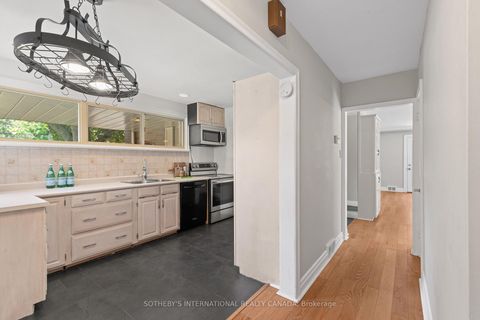 Photo 12 at 9 Babington Court, Rosethorn, Toronto