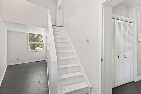 Photo 18 at 9 Babington Court, Rosethorn, Toronto