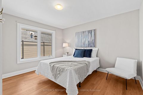 Photo 19 at 9 Babington Court, Rosethorn, Toronto
