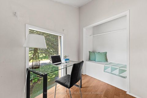 Photo 22 at 9 Babington Court, Rosethorn, Toronto