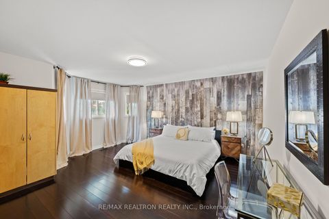 Photo 16 at 51 Chilmar Crescent, Uplands, Vaughan