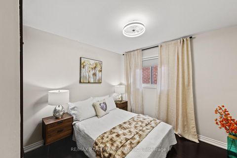 Photo 19 at 51 Chilmar Crescent, Uplands, Vaughan