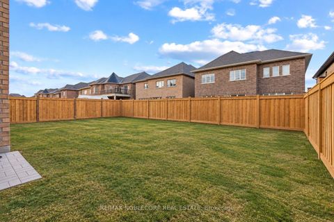 Photo 36 at 48 Nave Street, Kleinburg, Vaughan