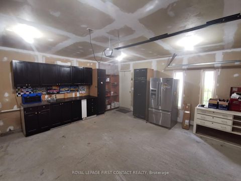 Photo 31 at 701 Happy Vale Drive, Alcona, Innisfil