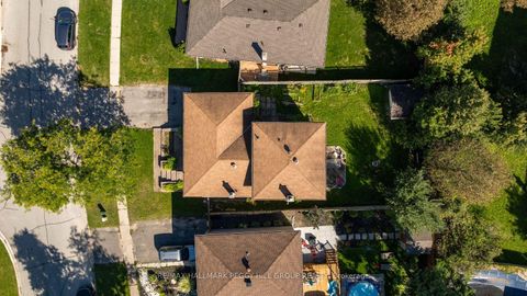 Photo 10 at 46 College Crescent, Grove East, Barrie
