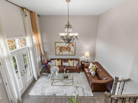 Photo 15 at 72 Vandervoort Drive, Jefferson, Richmond Hill