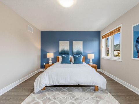 Photo 19 at 72 Vandervoort Drive, Jefferson, Richmond Hill