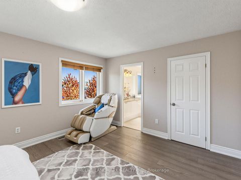 Photo 20 at 72 Vandervoort Drive, Jefferson, Richmond Hill