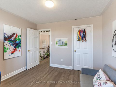 Photo 28 at 72 Vandervoort Drive, Jefferson, Richmond Hill