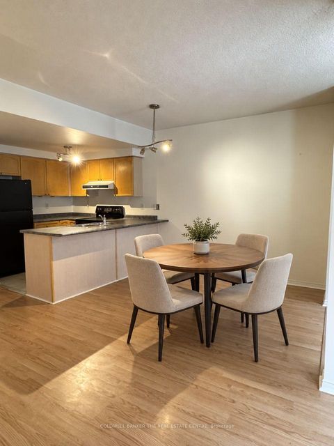Photo 7 at 137 - 760 Lawrence Avenue W, Glen Park, Toronto