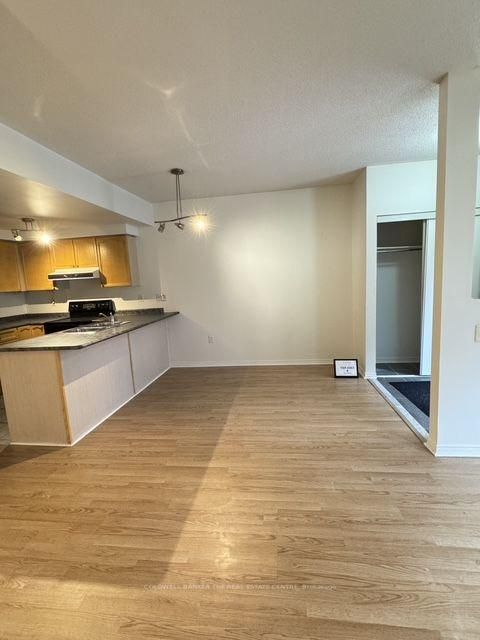 Photo 14 at 137 - 760 Lawrence Avenue W, Glen Park, Toronto