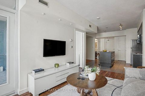 Photo 2 at 2708 - 15 Fort York Boulevard, Waterfront Communities C1, Toronto