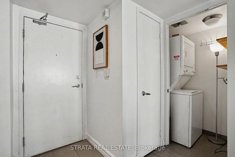 Photo 17 at 2708 - 15 Fort York Boulevard, Waterfront Communities C1, Toronto