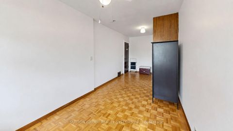 Photo 19 at 39 Exeter Street, Pellam Park, Toronto