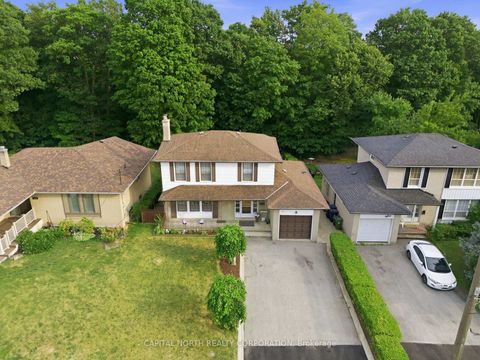 Photo 2 at 116 Exbury Road, CFB, Toronto