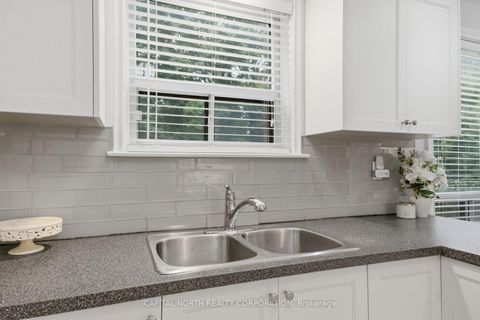 Photo 13 at 116 Exbury Road, CFB, Toronto