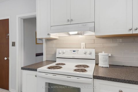 Photo 14 at 116 Exbury Road, CFB, Toronto