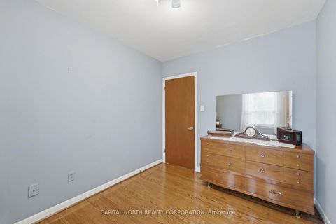 Photo 24 at 116 Exbury Road, CFB, Toronto