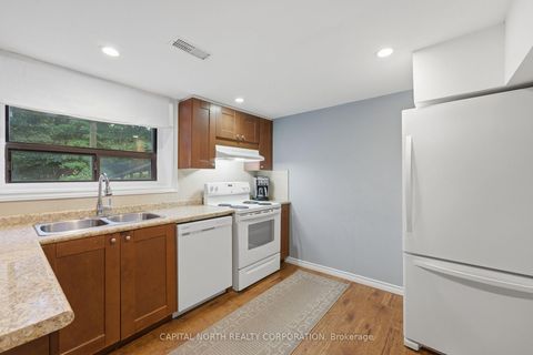 Photo 33 at 116 Exbury Road, CFB, Toronto