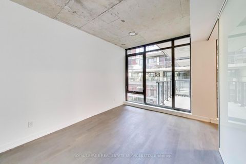 Photo 10 at 626 - 560 King Street W, Waterfront Communities C1, Toronto